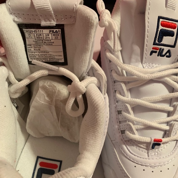 Fila sneakers 🔥 - Picture 3 of 3